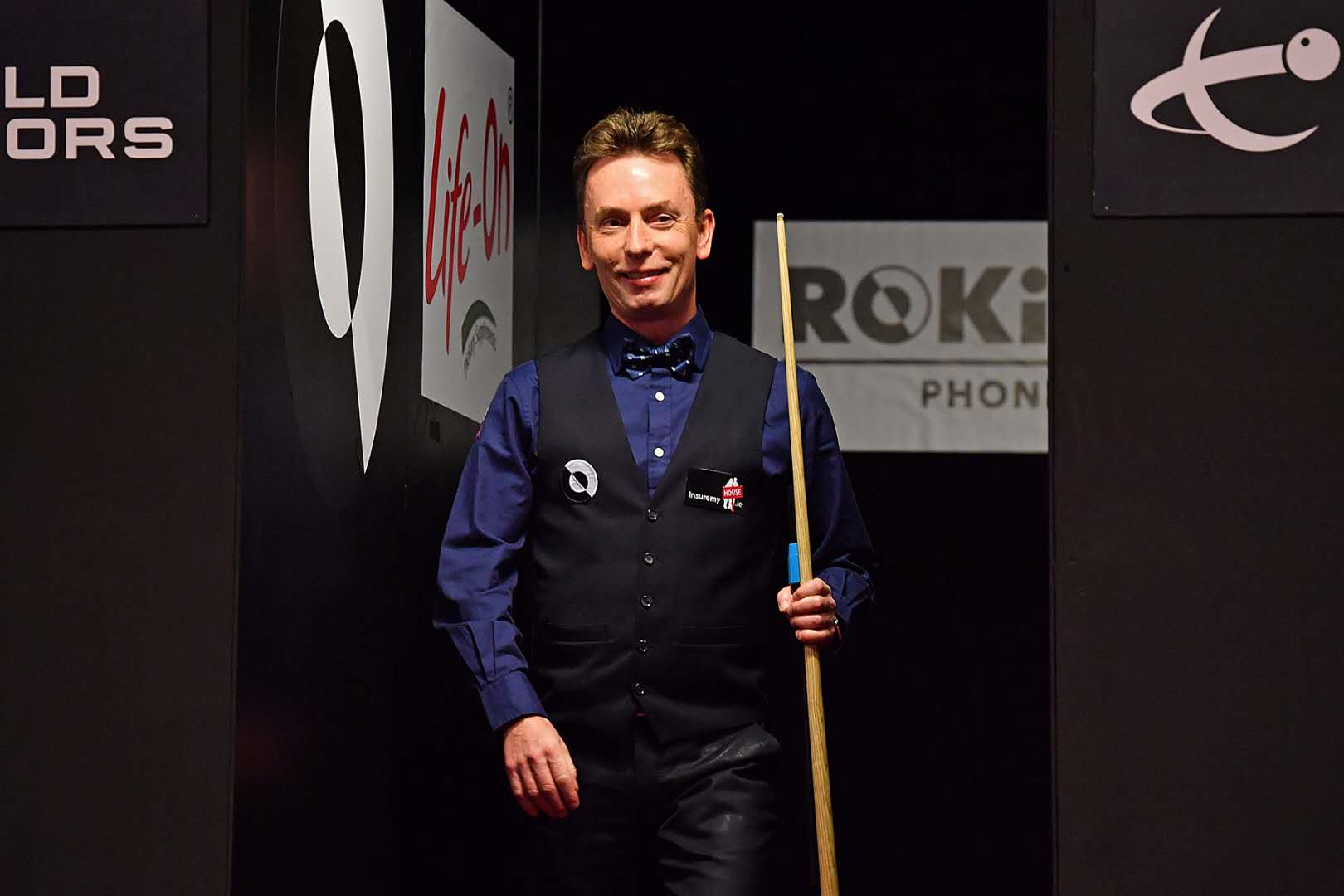 与教练发生 与教练发生